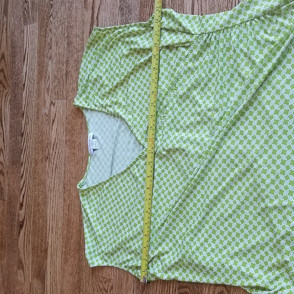 (2X) Liz Claiborne Geometric Patterned Wrap Top Summery Low Neckline Stretch - Picture 5 of 8